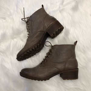 LUCKY BRAND ‘GEORGIA’ Lace Up Bootie Size 8M